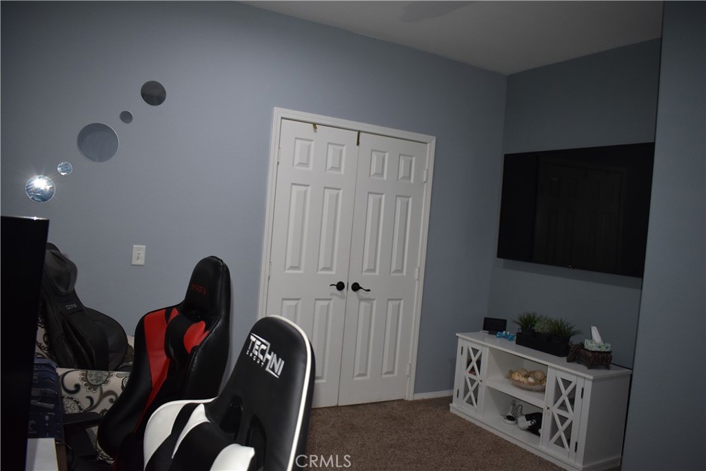 https://media.crmls.org/medias/7d653abb-1eee-428d-aab3-fd7d9037f99c.jpg?preset=X-Large