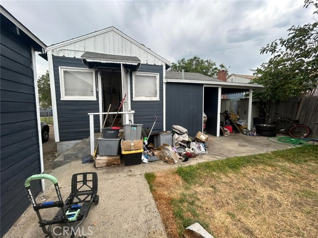 1176 Laurel Avenue, Pomona CA: https://media.crmls.org/medias/7d655ed6-b0ba-4eb4-b9cb-851014b5d49c.jpg