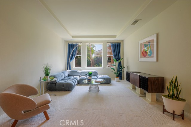 22 Modesto, Irvine CA: https://media.crmls.org/medias/7d65eb17-6cbd-4238-a62e-02f929b4d2ed.jpg