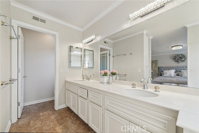 Detail Gallery Image 28 of 40 For 17675 Rainglen, Huntington Beach,  CA 92649 - 3 Beds | 2/1 Baths