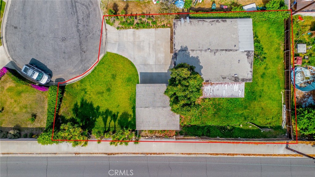 https://media.crmls.org/medias/7d66a8bc-8c68-4f92-97c7-98ec0af43b92.jpg?preset=X-Large