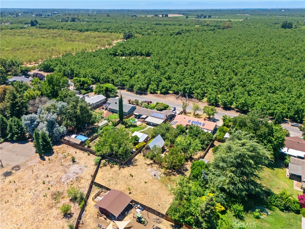 https://media.crmls.org/medias/7d66f231-563a-4abf-9589-fb813eb8af4b.jpg?preset=X-Large
