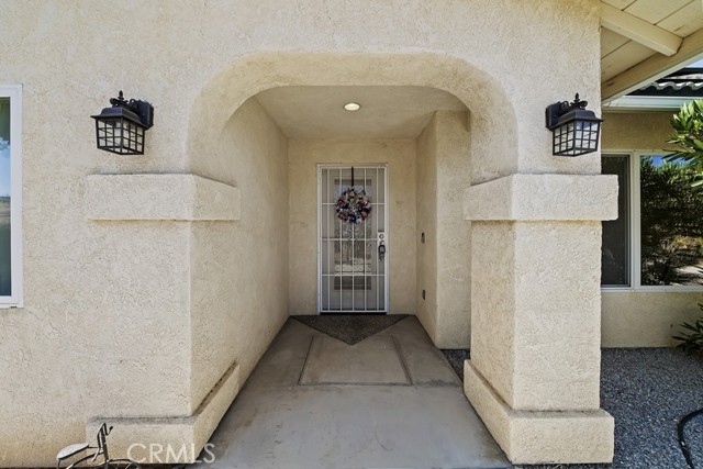 Detail Gallery Image 3 of 35 For 18980 Ranchero Rd, Hesperia,  CA 92345 - 4 Beds | 2 Baths