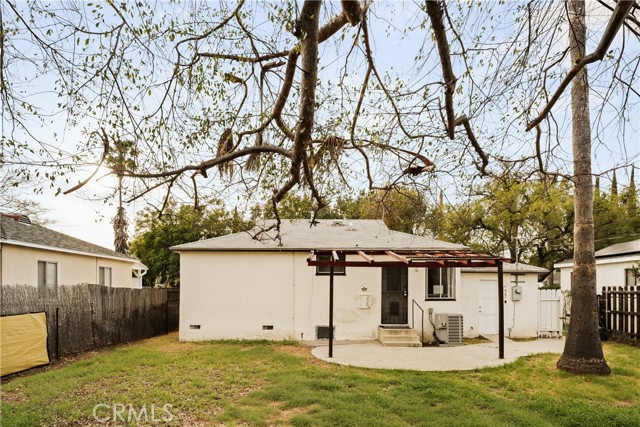 Detail Gallery Image 14 of 16 For 6916 Wystone Ave, Reseda,  CA 91335 - 2 Beds | 1 Baths