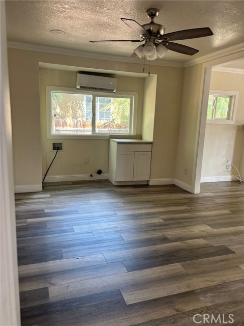 Detail Gallery Image 13 of 20 For 1500 Palm Dr, Bakersfield,  CA 93305 - 3 Beds | 2 Baths