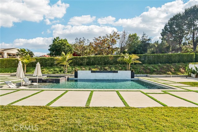 Detail Gallery Image 47 of 75 For 10511 Mary Bell Ave, Shadow Hills,  CA 91040 - 5 Beds | 5/1 Baths