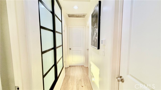 Detail Gallery Image 15 of 40 For 421 S 5th, La Puente,  CA 91746 - 4 Beds | 3 Baths