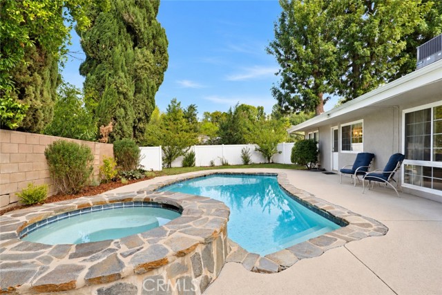 24401 Hatteras Street photo 34