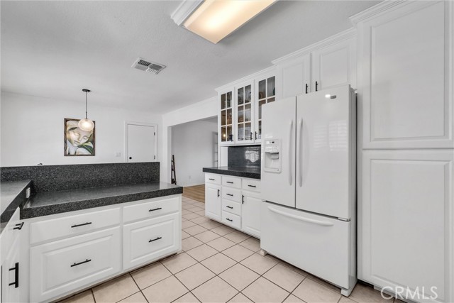 Detail Gallery Image 11 of 35 For 6929 La Habra, Yucca Valley,  CA 92284 - 2 Beds | 2 Baths