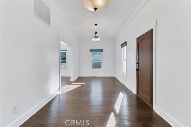 Detail Gallery Image 7 of 36 For 6117 Glen Holly St, Los Angeles,  CA 90068 - 2 Beds | 2 Baths