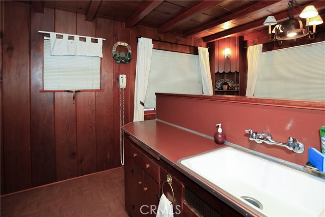 Detail Gallery Image 19 of 51 For 42690 Sonoma, Big Bear Lake,  CA 92315 - 2 Beds | 1/1 Baths