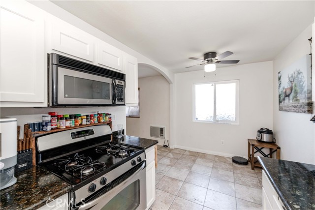 188 Lincoln Avenue, El Cajon, California 92020, 2 Bedrooms Bedrooms, ,2 BathroomsBathrooms,Residential,For Sale,Lincoln Avenue,DW24074051