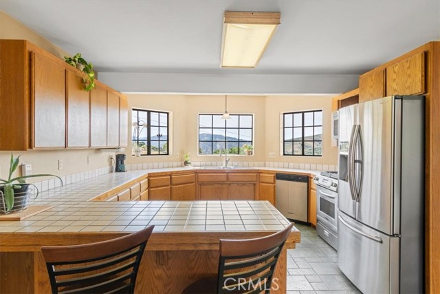 770 Roads End, Lebec CA: https://media.crmls.org/medias/7d6cbd2f-ae02-4a64-8a69-a1b01db62145.jpg