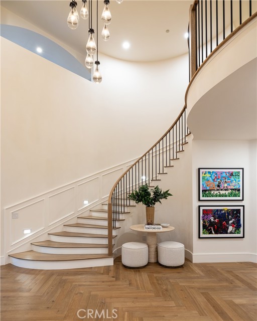 Detail Gallery Image 40 of 72 For 8 Gleneagles Dr, Newport Beach,  CA 92660 - 5 Beds | 5/1 Baths