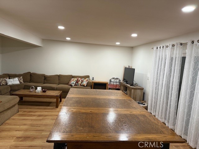 https://media.crmls.org/medias/7d6e3d2d-8fed-4ed4-b465-03b2c922815e.jpg?preset=X-Large
