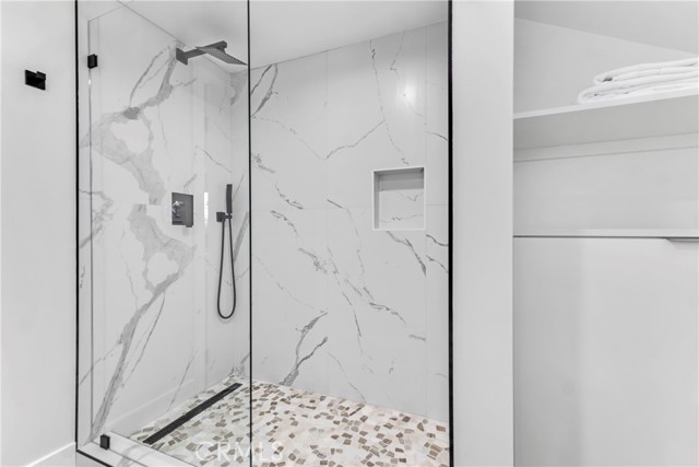 Detail Gallery Image 40 of 46 For 1626 Winona Bld, Los Angeles,  CA 90027 - 5 Beds | 5 Baths