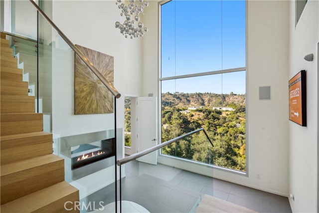 Detail Gallery Image 5 of 46 For 9716 Oak Pass Rd, Beverly Hills,  CA 90210 - 6 Beds | 3/2 Baths