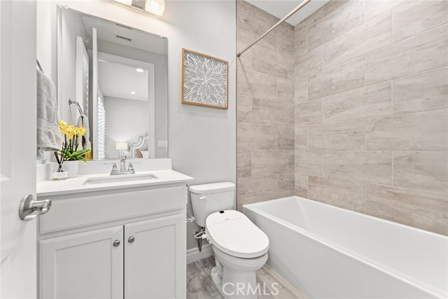 227 Gaspar, Irvine CA: https://media.crmls.org/medias/7d6ee941-10d2-4e31-abde-f65667979455.jpg
