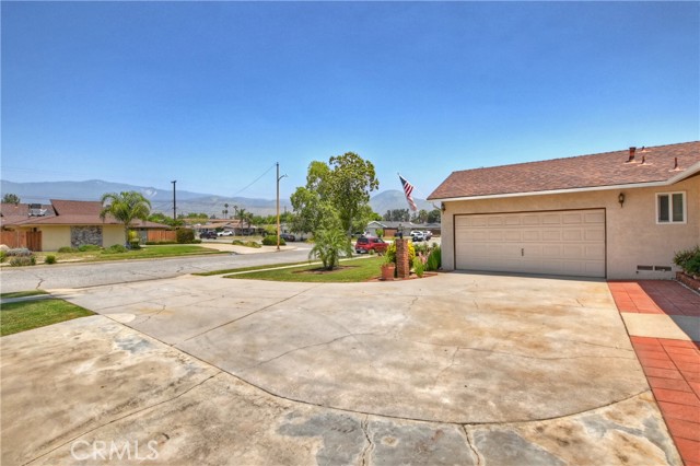 1255 E 25th Street, San Bernardino CA: https://media.crmls.org/medias/7d6f191f-cba0-48fb-bf02-8d3cd6d31c3b.jpg