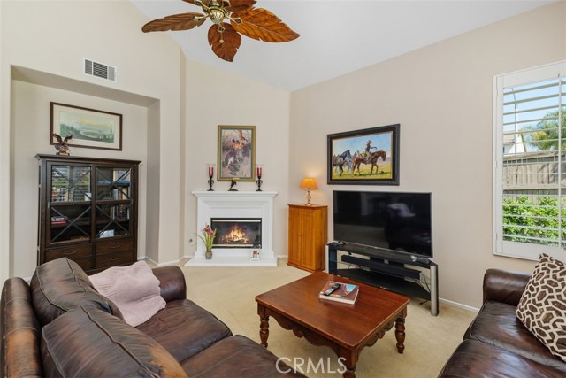 Detail Gallery Image 10 of 45 For 17648 Fan Palm Ln, Riverside,  CA 92503 - 4 Beds | 2 Baths