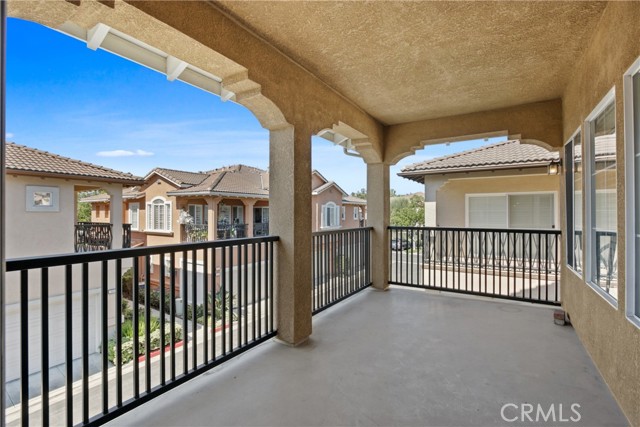 29 Poppy, Irvine CA: https://media.crmls.org/medias/7d720d9a-93c5-4ddf-a3ff-b9081bd16951.jpg