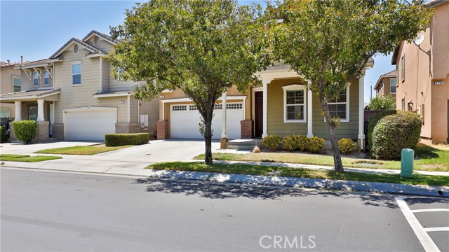 1765 Yvonne Court, Riverside CA: https://media.crmls.org/medias/7d72a098-aec4-49cb-b755-9cf4a1e08319.jpg