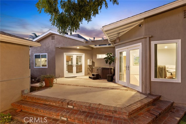 4855 Arcola Avenue, Toluca Lake CA: https://media.crmls.org/medias/7d73272c-fc41-42da-aa87-2cf80f9fd57f.jpg
