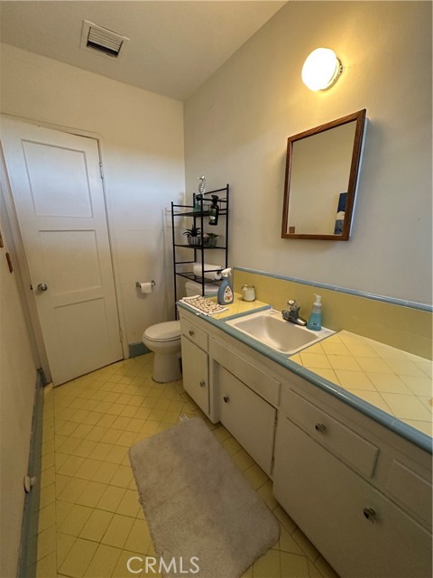 Detail Gallery Image 20 of 41 For 12644 Oaks Ave, Chino,  CA 91710 - 3 Beds | 2 Baths