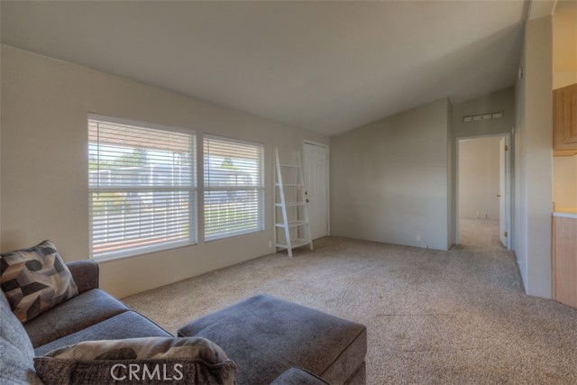 Detail Gallery Image 9 of 41 For 1675 Manzanita Ave #4,  Chico,  CA 95926 - 3 Beds | 2 Baths