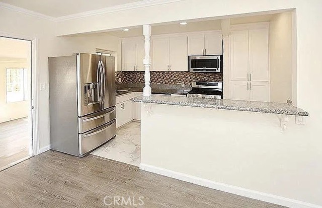7914 Agnes Avenue, North Hollywood CA: https://media.crmls.org/medias/7d74e1f3-cfc8-4823-a856-359493c33463.jpg