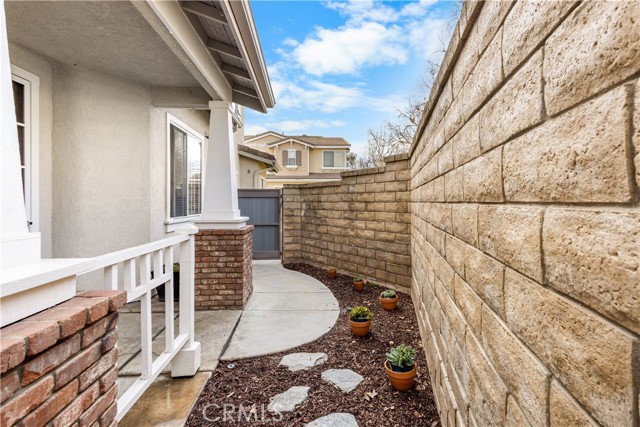 Detail Gallery Image 40 of 45 For 26502 Big Sur Dr, Valencia,  CA 91354 - 3 Beds | 3 Baths