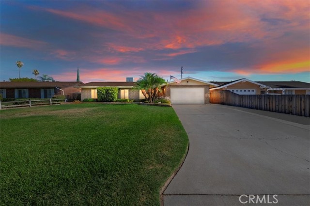 Detail Gallery Image 1 of 1 For 29220 Alessandro Bld, Moreno Valley,  CA 92555 - 3 Beds | 2 Baths