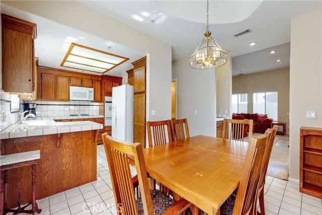 2209 Robinson Street, Redondo Beach, California 90278, 4 Bedrooms Bedrooms, ,2 BathroomsBathrooms,Residential,Sold,Robinson,WS22200228