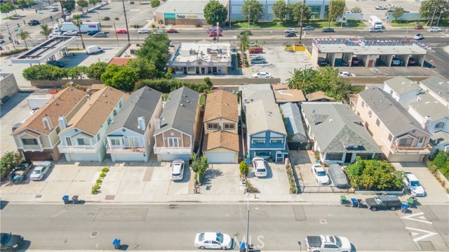 627 East Lincoln Street, Carson CA: https://media.crmls.org/medias/7d7749b4-6bb3-4d94-8a1e-0969962667f7.jpg