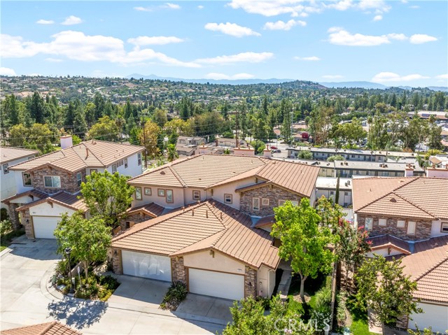 556 Via Pueblo, Riverside CA: https://media.crmls.org/medias/7d774c87-2964-4b55-a90a-7b1dd0aace21.jpg