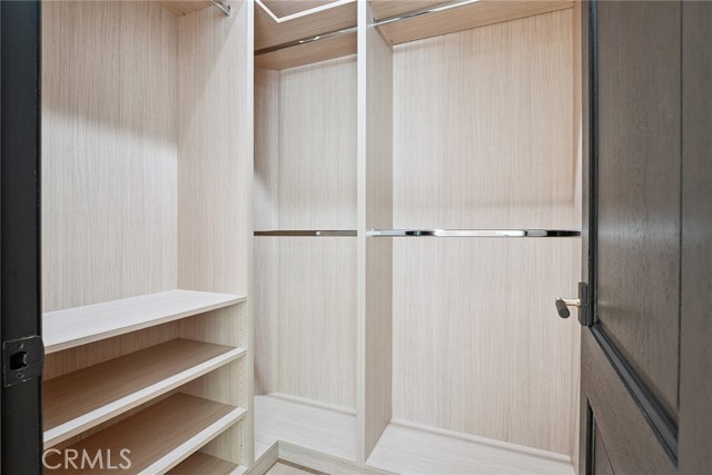 Detail Gallery Image 28 of 74 For 13807 Magnolia Bld, Sherman Oaks,  CA 91423 - 5 Beds | 4/1 Baths