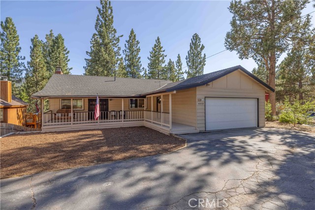 Detail Gallery Image 1 of 1 For 42829 Cougar Rd, Big Bear Lake,  CA 92315 - 4 Beds | 3 Baths