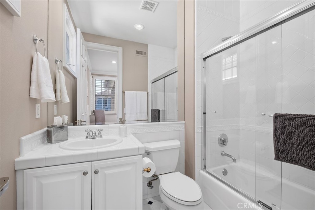 MLS #OC26167648 image #25