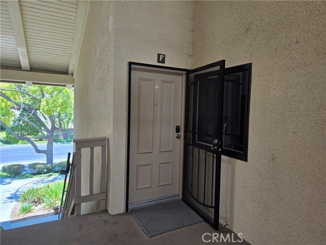 Detail Gallery Image 3 of 22 For 13504 La Jolla Cir #F,  La Mirada,  CA 90638 - 2 Beds | 2 Baths