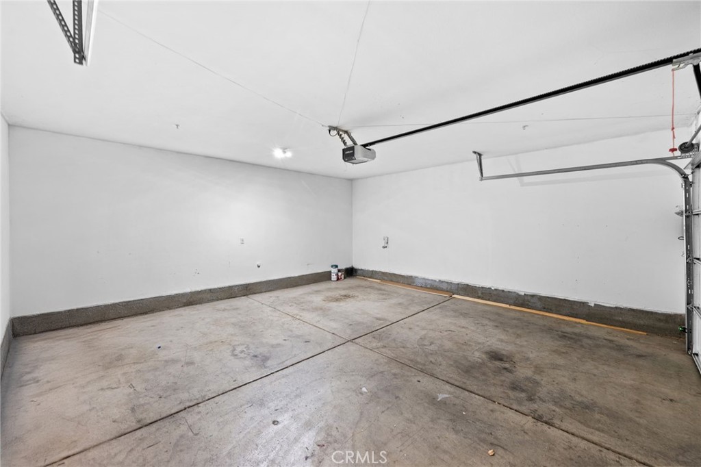 MLS #OC25136647 img 32