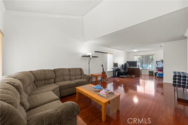 Detail Gallery Image 7 of 51 For 12446 Chestnut, Chino,  CA 91710 - 4 Beds | 2/1 Baths