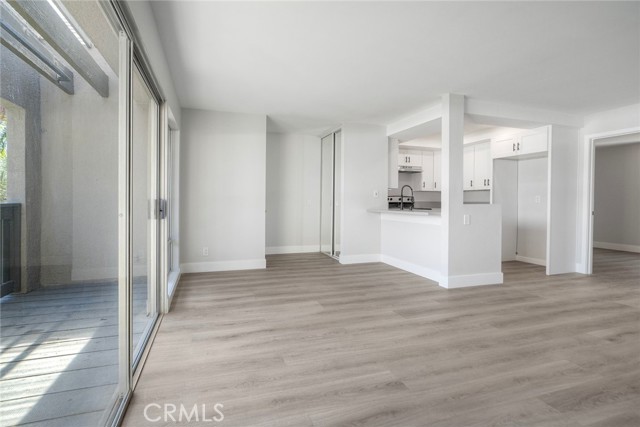 147 W Glaucus, Encinitas CA: https://media.crmls.org/medias/7d79bff8-a3a5-4399-9ae2-8a638d54e472.jpg