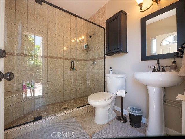 Image 33 of 46 For 22449 Leisure Drive