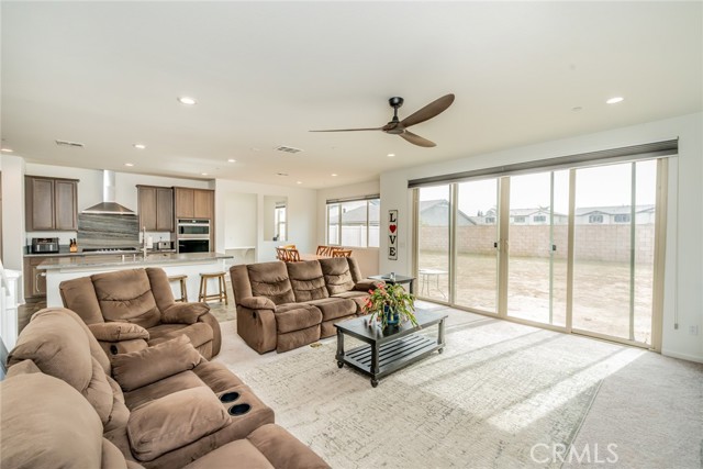 Detail Gallery Image 15 of 53 For 32813 Oakland, Winchester,  CA 92596 - 5 Beds | 4 Baths