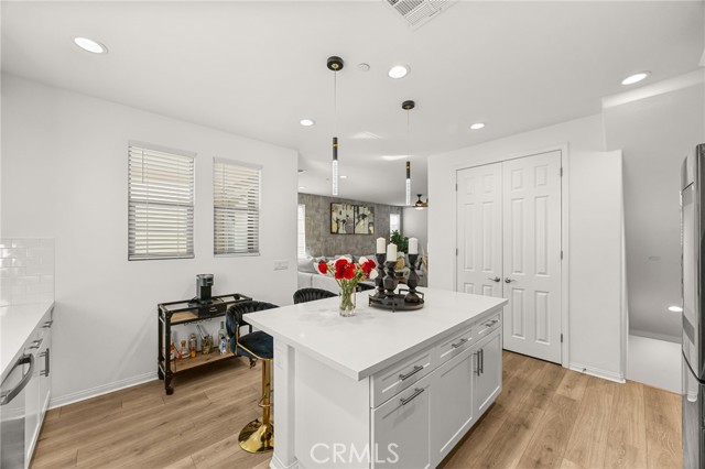 Detail Gallery Image 9 of 45 For 16164 Paddock, Chino,  CA 91708 - 3 Beds | 3/1 Baths