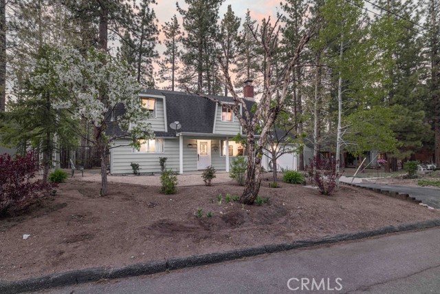 Detail Gallery Image 34 of 42 For 42716 Juniper Dr, Big Bear Lake,  CA 92315 - 4 Beds | 2 Baths