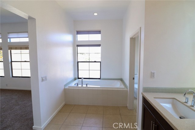 Detail Gallery Image 30 of 44 For 561 W Maple Ave, Orange,  CA 92868 - 3 Beds | 2/1 Baths