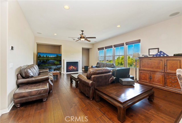 Detail Gallery Image 27 of 71 For 16682 Nandina Ave, Riverside,  CA 92504 - 5 Beds | 5/1 Baths