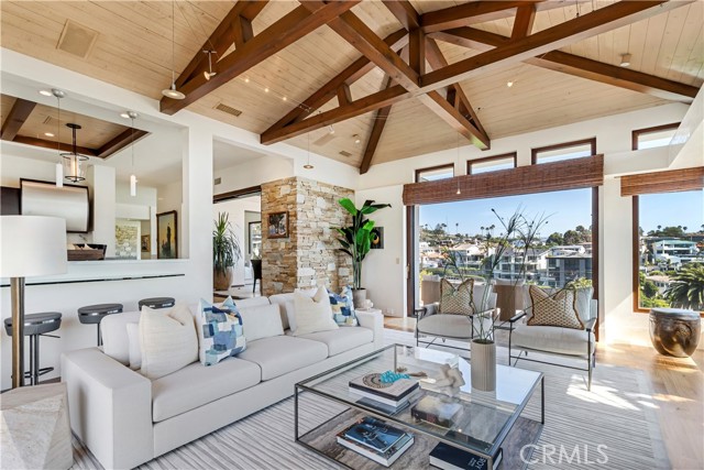 86 Emerald Bay, Laguna Beach CA: https://media.crmls.org/medias/7d7c0399-f2b6-4261-bf0e-4db0c1e999b9.jpg