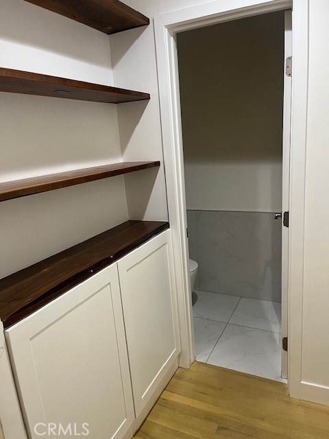 8110 Canby, Reseda CA: https://media.crmls.org/medias/7d7c8914-e82e-4b29-b891-a3f6f621e92a.jpg